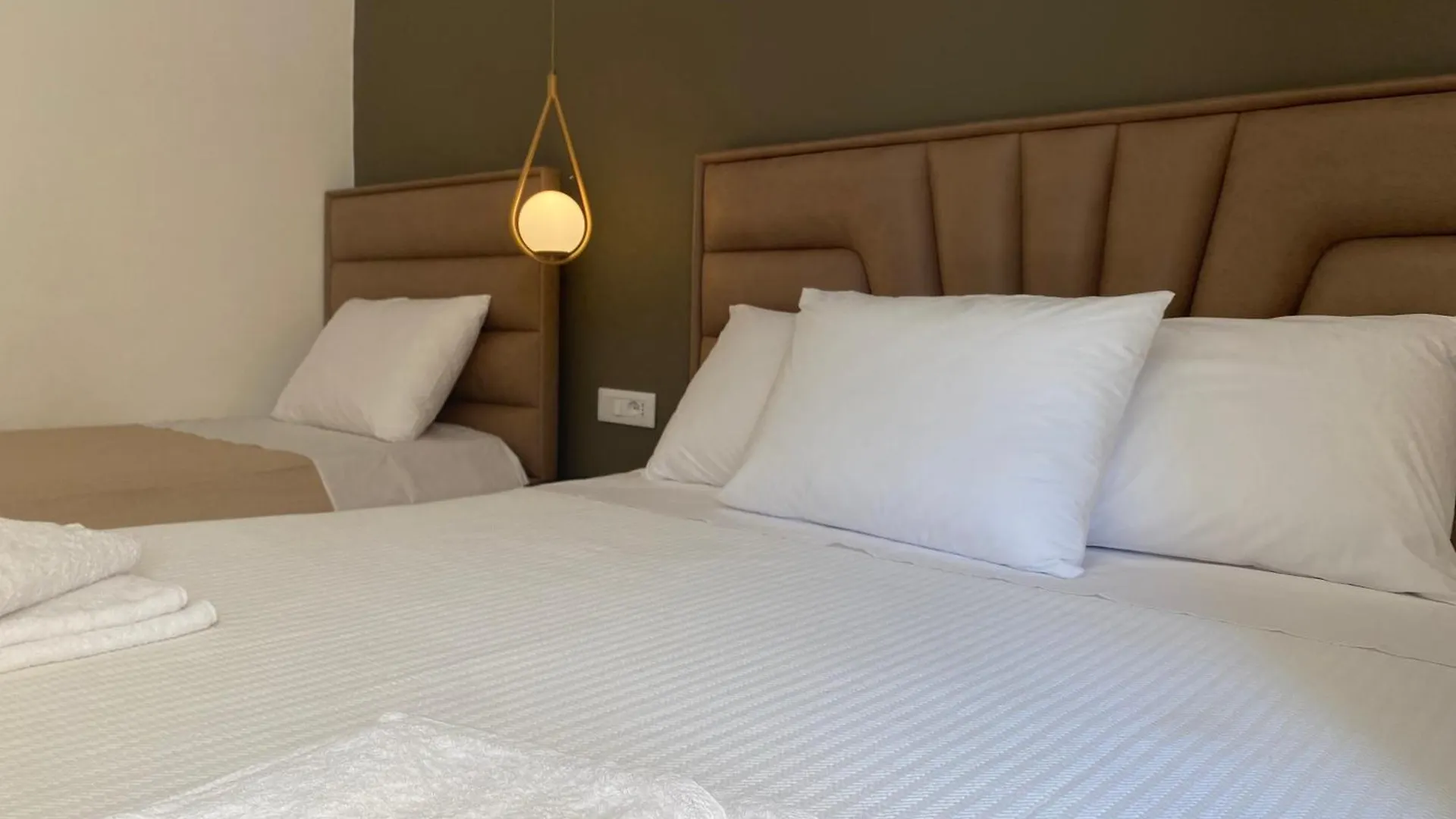 Augusto Rooms Sarandë Hotel
